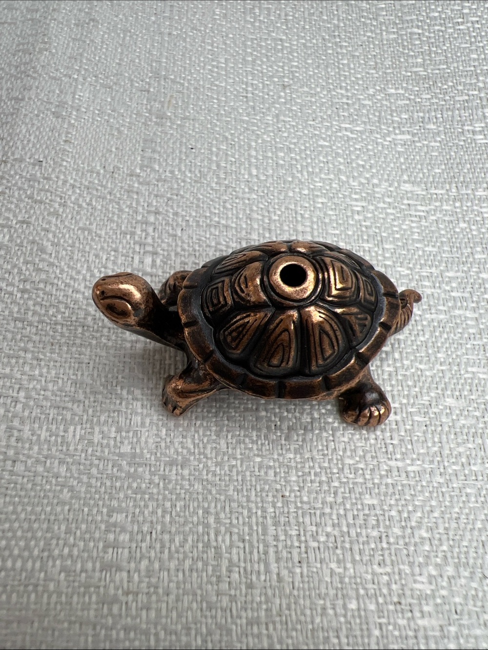 Turtle incense holder approximately one and a quarter inch - Picture 3 of 3